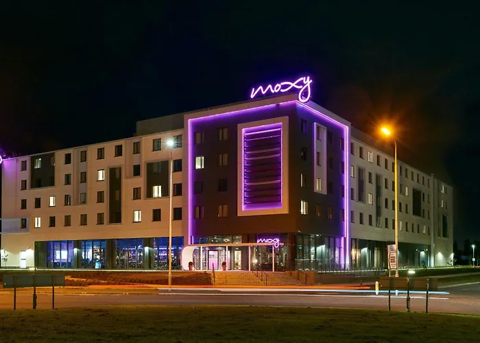 Moxy Edinburgh Airport Hotel Ingliston